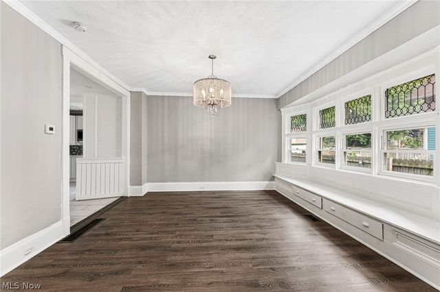 2081 West Boulevard, Cleveland, OH 44102