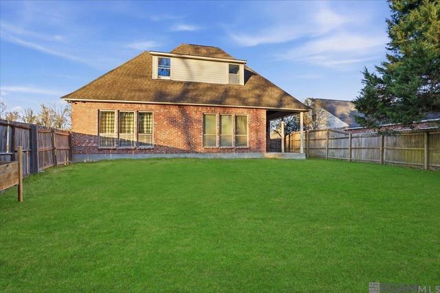 11721 N Milstead Pl, Baton Rouge, LA 70818