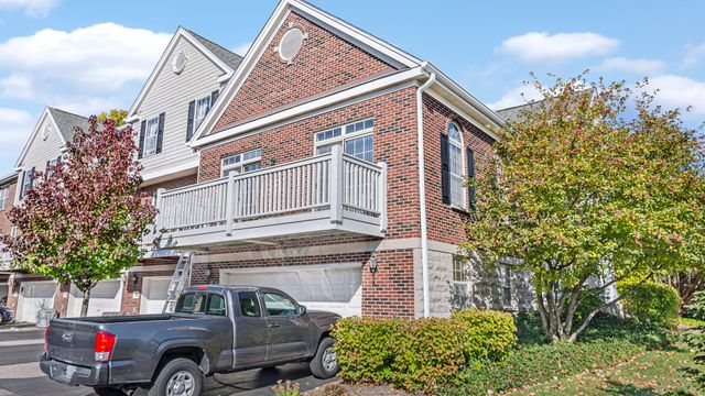 530 Prestwick Lane, Wheeling, IL 60090