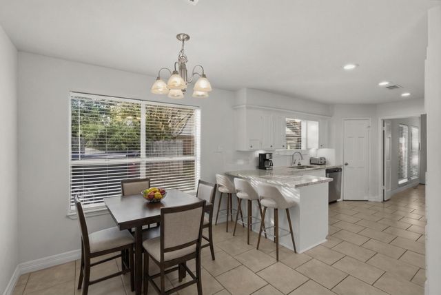 7107 Mission Bay Drive, Houston, TX 77083