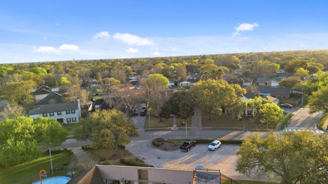 7107 Mission Bay Drive, Houston, TX 77083