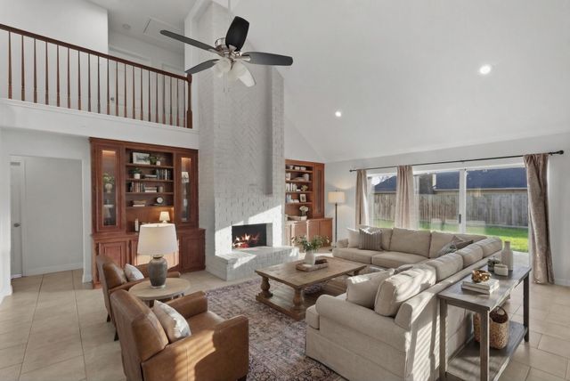 7107 Mission Bay Drive, Houston, TX 77083