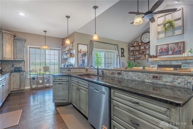 8272 Snake Road, Trotwood, OH 45426
