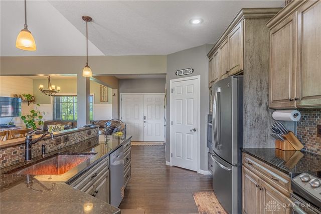 8272 Snake Road, Trotwood, OH 45426