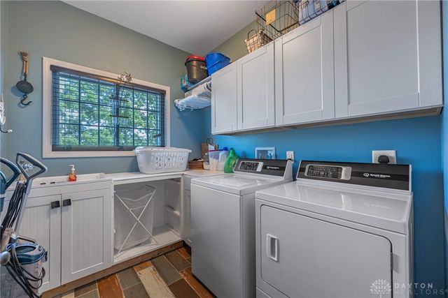 8272 Snake Road, Trotwood, OH 45426