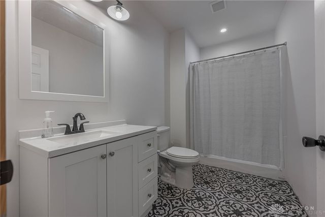 8272 Snake Road, Trotwood, OH 45426