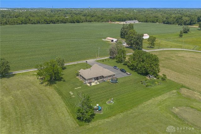 8272 Snake Road, Trotwood, OH 45426