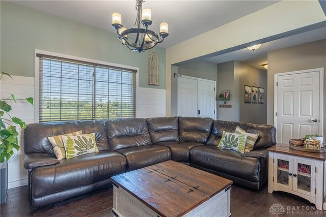 8272 Snake Road, Trotwood, OH 45426