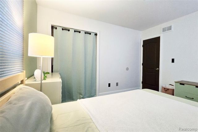 488 Dexter Avenue, Ypsilanti, MI 48197