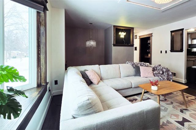 488 Dexter Avenue, Ypsilanti, MI 48197