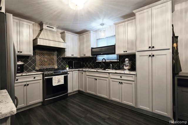 488 Dexter Avenue, Ypsilanti, MI 48197