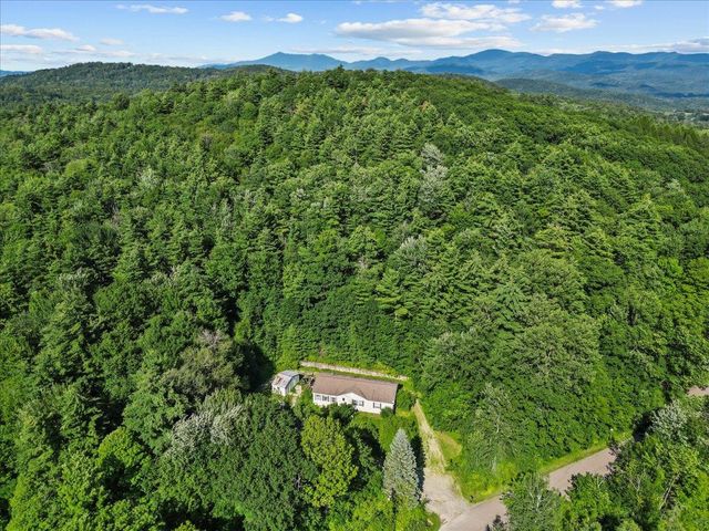 525 Christmas Lane, Williston, VT 05495
