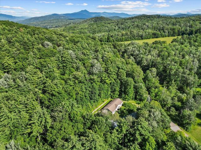 525 Christmas Lane, Williston, VT 05495