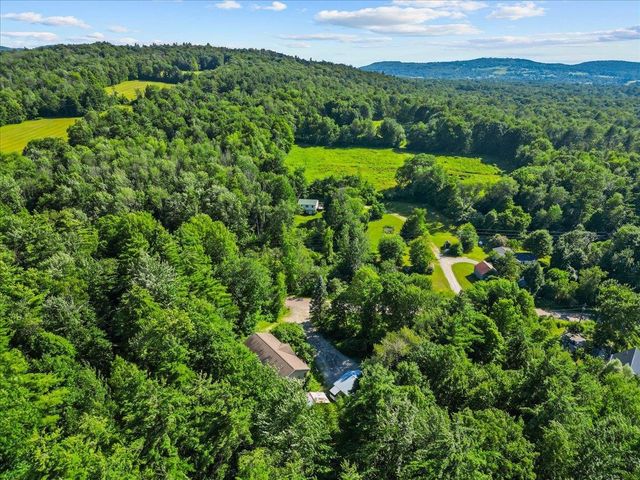 525 Christmas Lane, Williston, VT 05495