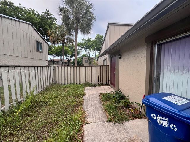 5944 NW 21st Street 51C, Lauderhill, FL 33313