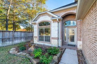 138 Magnolia Grove Lane, Conroe, TX 77384