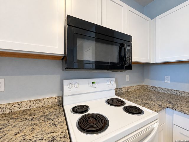 6918 Crestway Rd Unit 2, San Antonio, TX 78239