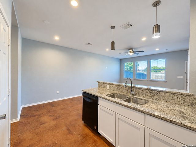 6918 Crestway Rd Unit 2, San Antonio, TX 78239