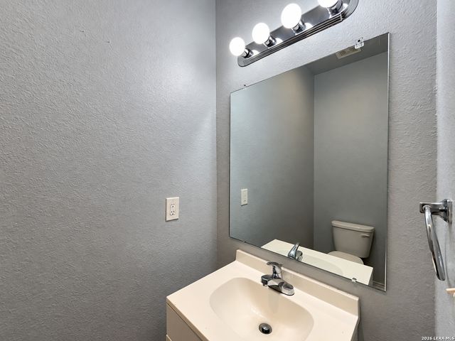 6918 Crestway Rd Unit 2, San Antonio, TX 78239