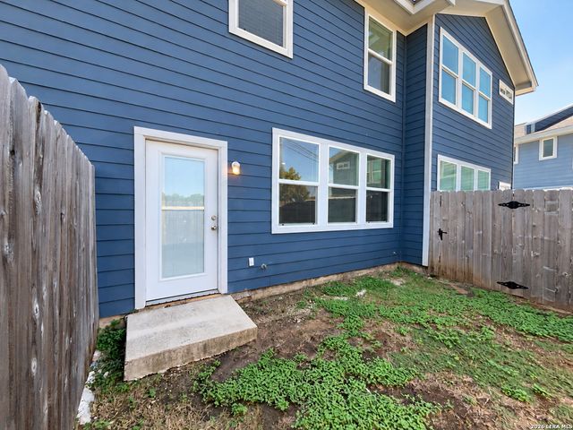 6918 Crestway Rd Unit 2, San Antonio, TX 78239