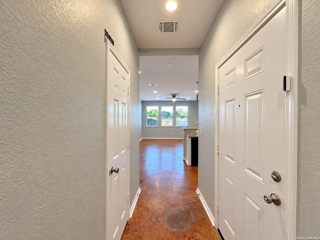 6918 Crestway Rd Unit 2, San Antonio, TX 78239