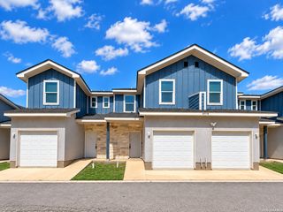6918 Crestway Rd Unit 2, San Antonio, TX 78239
