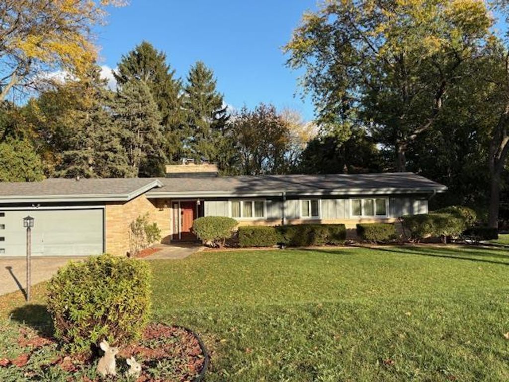1429 W Skyline Drive, Madison, WI 53705