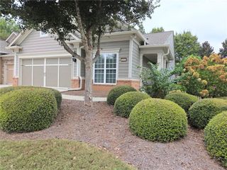 6105 Longleaf Drive, Hoschton, GA 30548