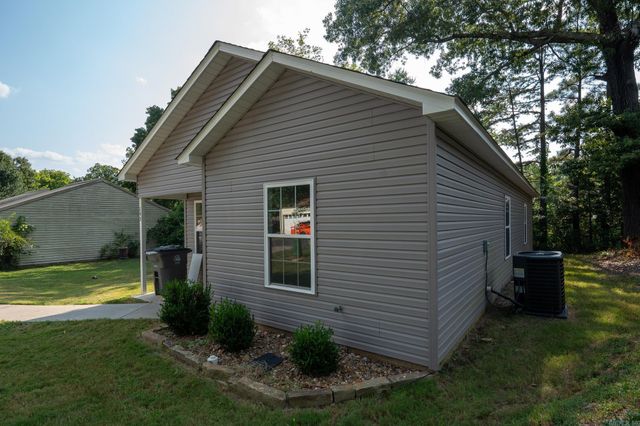 145 Chelle Street, Hot Springs, AR 71901