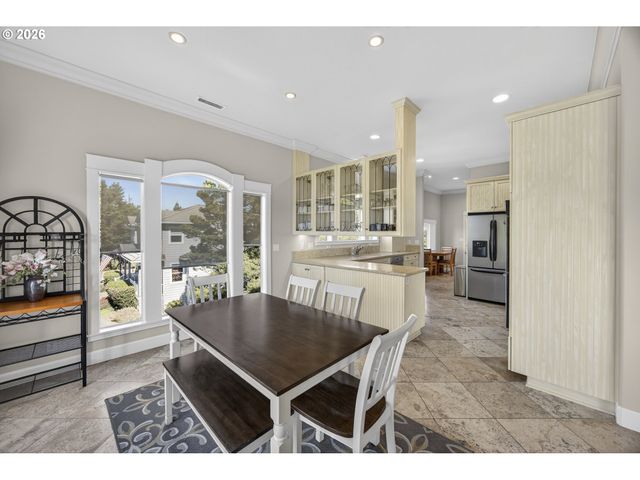 84 SAILORS RAVINE Ct, Florence, OR 97439