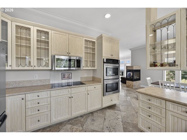 84 SAILORS RAVINE Ct, Florence, OR 97439