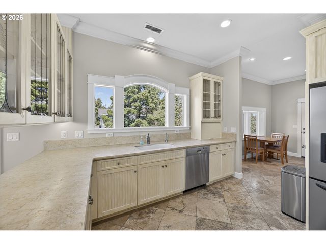 84 SAILORS RAVINE Ct, Florence, OR 97439