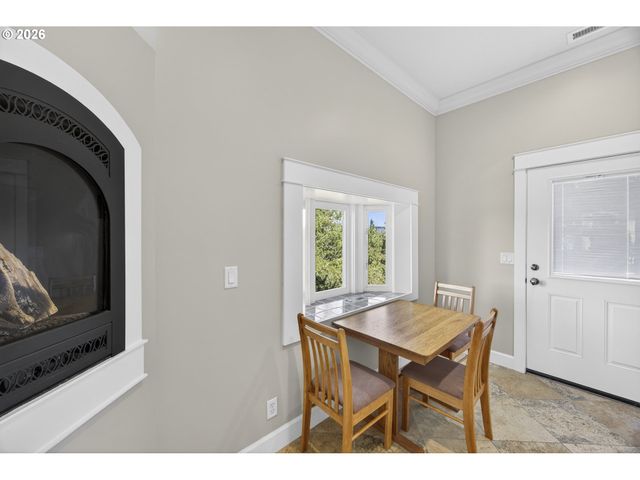 84 SAILORS RAVINE Ct, Florence, OR 97439