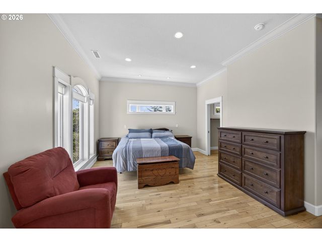 84 SAILORS RAVINE Ct, Florence, OR 97439