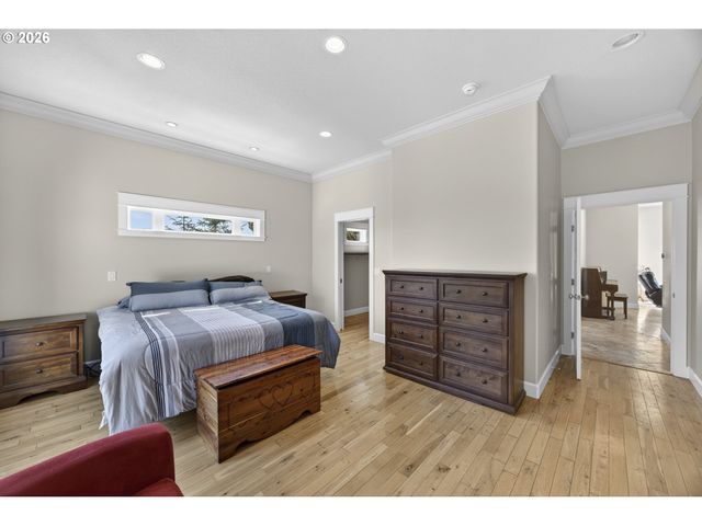 84 SAILORS RAVINE Ct, Florence, OR 97439