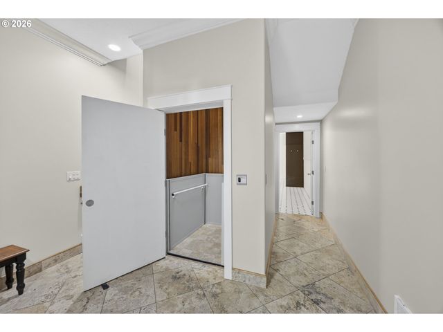 84 SAILORS RAVINE Ct, Florence, OR 97439