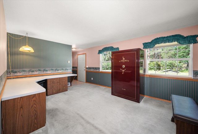 5909 S Mack Rd, Spokane, WA 99224