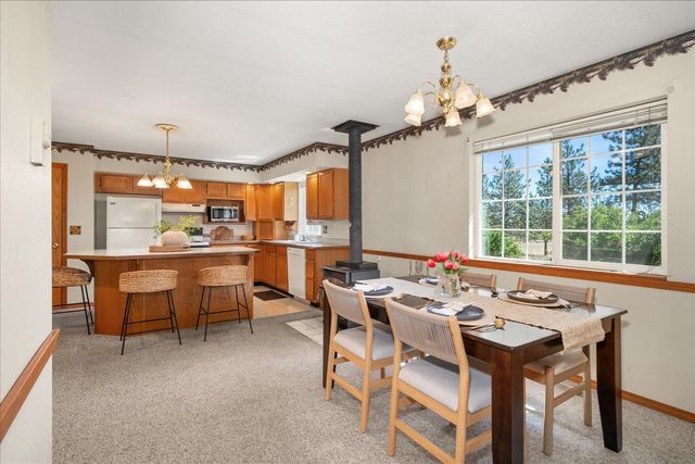 5909 S Mack Rd, Spokane, WA 99224
