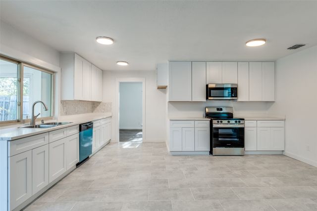 8507 Baumgarten Drive, Dallas, TX 75228