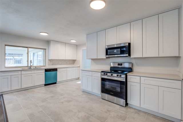 8507 Baumgarten Drive, Dallas, TX 75228