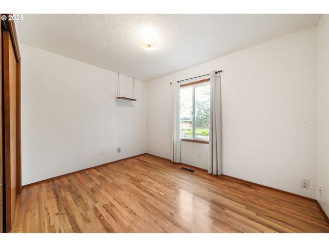 12916 Sw 61ST Ave, Portland, OR 97219