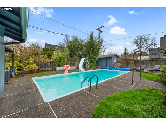 12916 Sw 61ST Ave, Portland, OR 97219