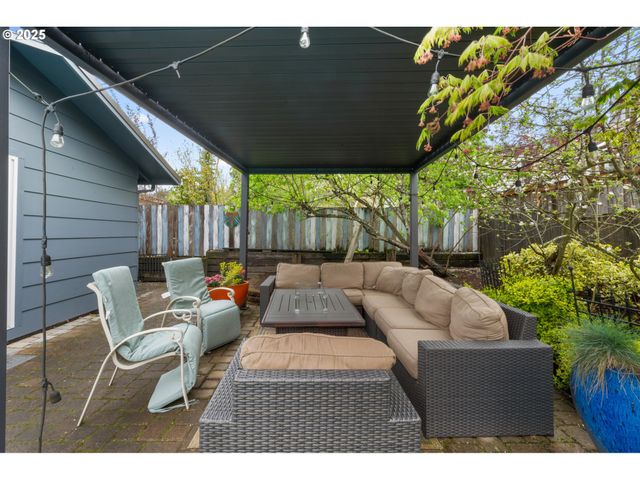 12916 Sw 61ST Ave, Portland, OR 97219