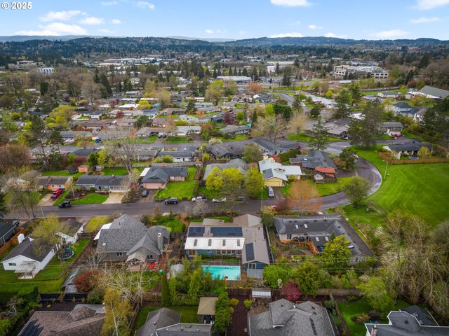 12916 Sw 61ST Ave, Portland, OR 97219