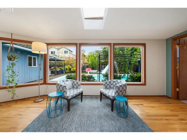 12916 Sw 61ST Ave, Portland, OR 97219