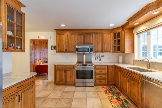 63 Johns River Drive, Derby, VT 05829