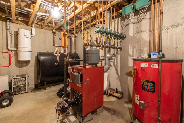 63 Johns River Drive, Derby, VT 05829