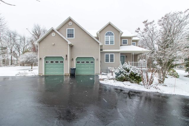 63 Johns River Drive, Derby, VT 05829