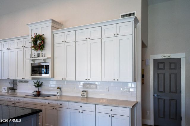 6340 W DONALD Drive, Glendale, AZ 85310