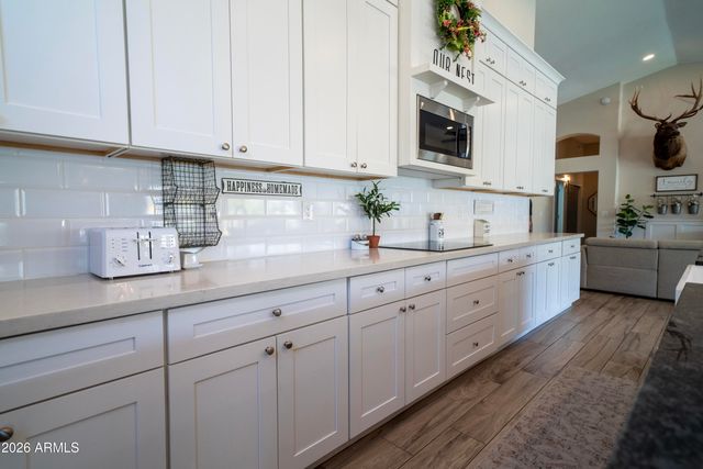 6340 W DONALD Drive, Glendale, AZ 85310